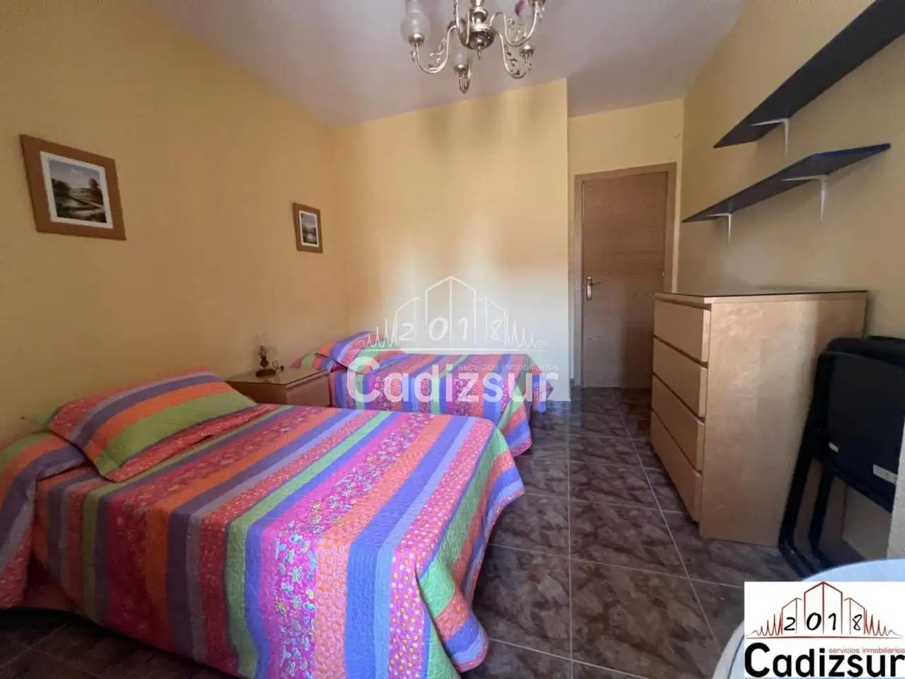 Habitación de Piso de alquiler en Cádiz con Terraza y Amueblado