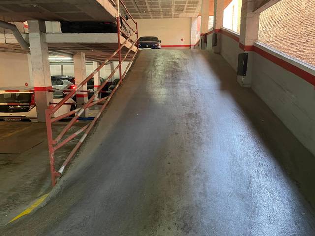 Garaje en Alquiler en Carrer de Garcilaso, 235 en El Congrés i els Indians