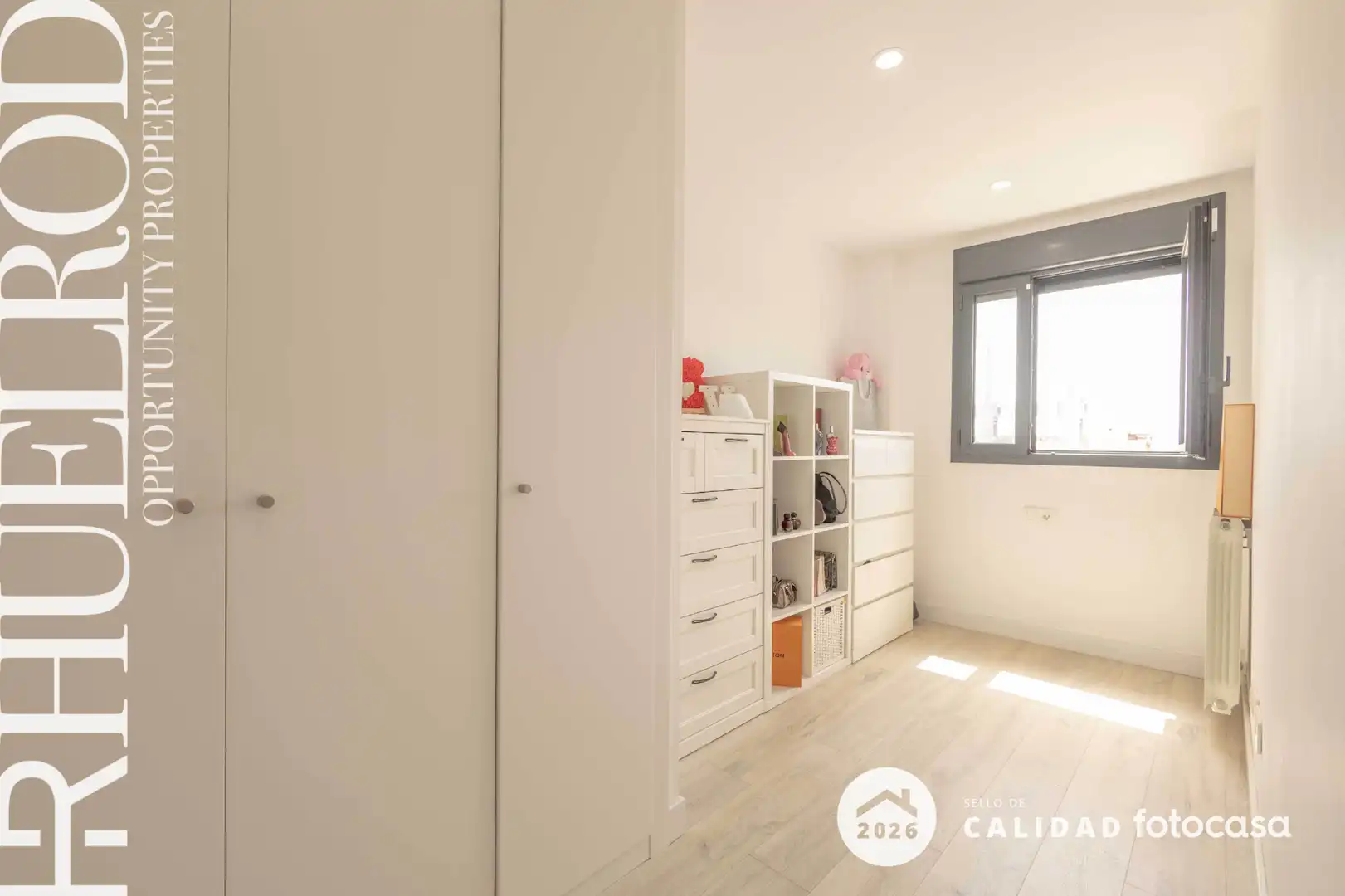 Dormitori de Pis en venda en Badalona amb Calefacció, Parquet i Traster