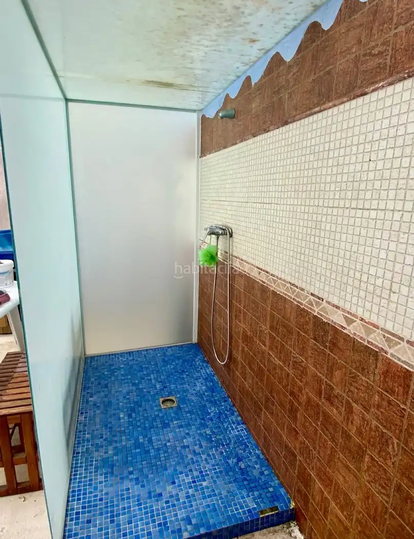 House with pool for sale in Calle Ronda de Manchester 290, imagen 25