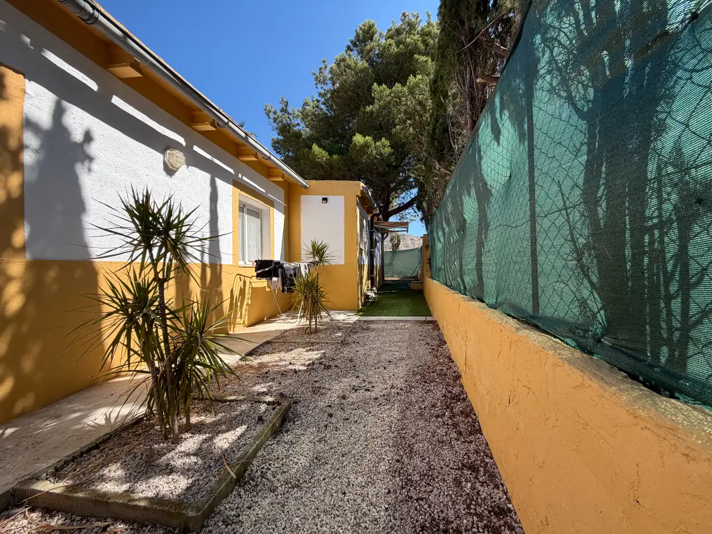 Vista exterior de Casa o xalet en venda en Aspe amb Aire condicionat, Calefacció i Jardí privat