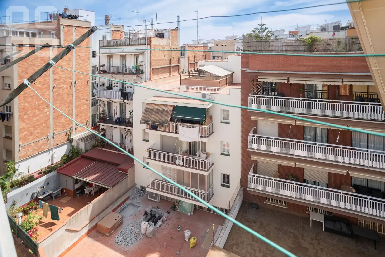 Vista exterior de Pis en venda en Barcelona amb Aire condicionat i Balcó