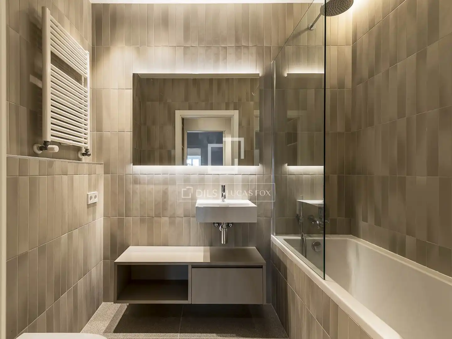 Baño de Ático en venta en Barcelona con Aire acondicionado, Calefacción y Terraza