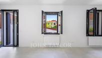 Bedroom of Single-family semi-detached for sale in  Madrid Capital  with Air Conditioner and Heating