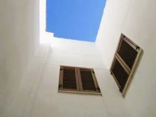Vista exterior de Casa adosada en venda en Llocnou d'En Fenollet amb Aire condicionat, Terrassa i Traster