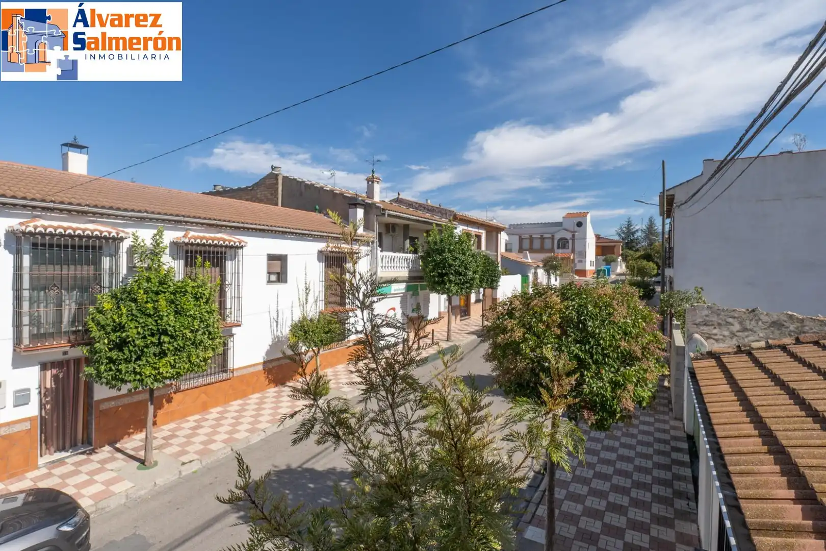 Vista exterior de Casa o xalet en venda en Albolote amb Terrassa i Balcó
