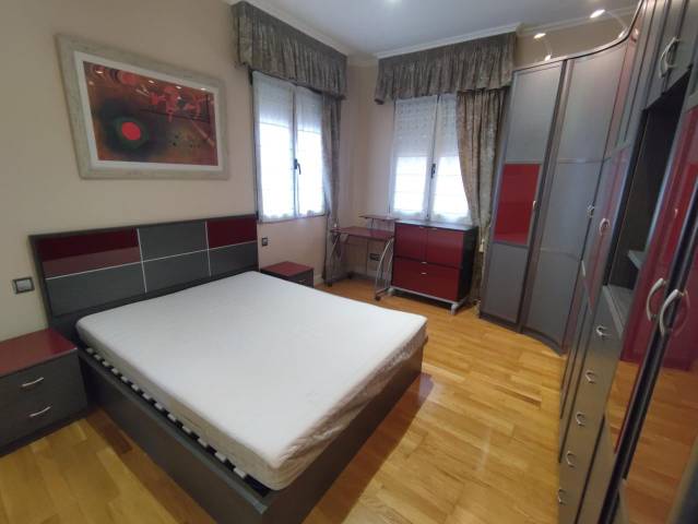 Piso en Venta en Elcano Kalea en Centro