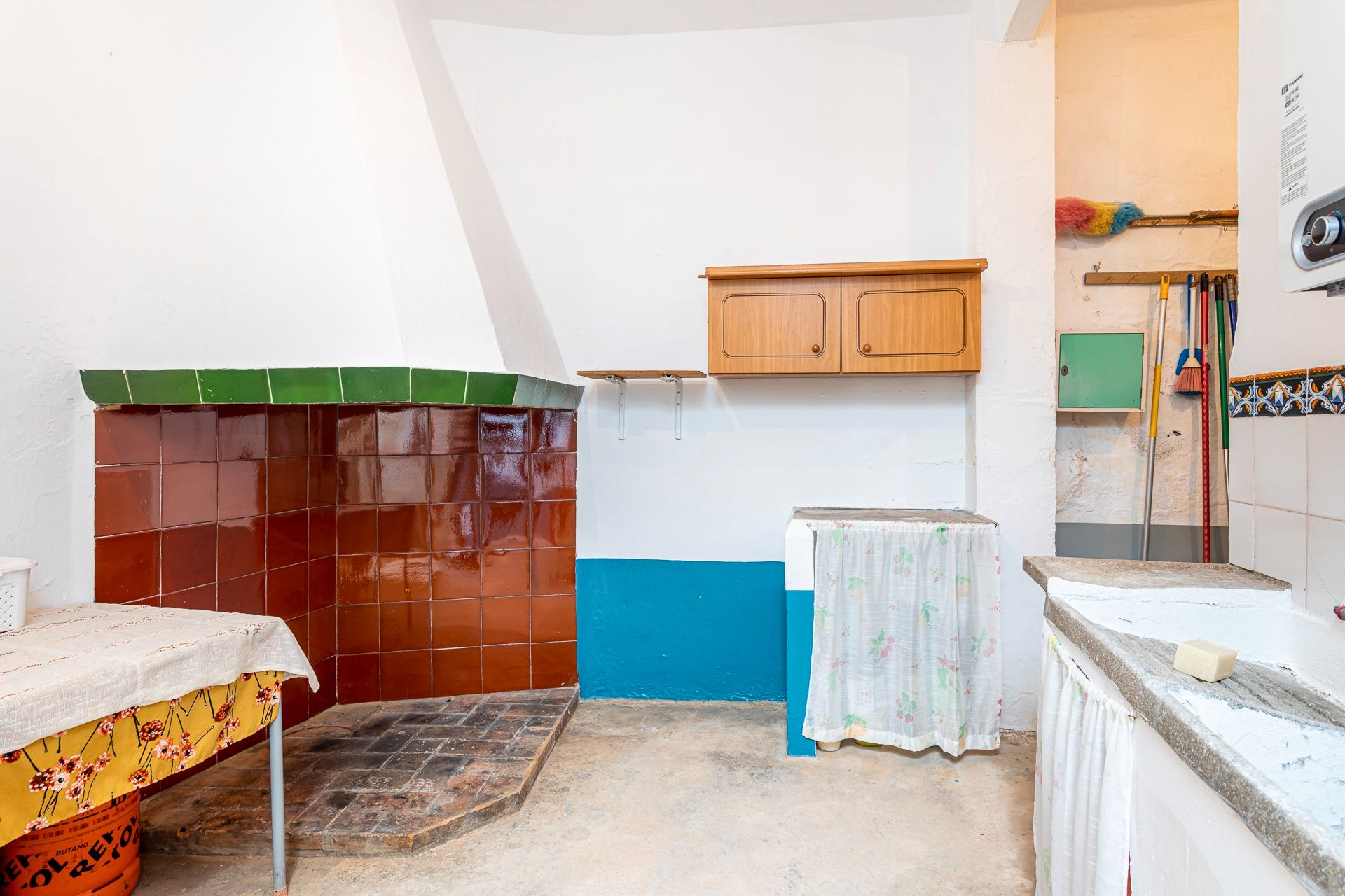 Kitchen of House or chalet for sale in Chiva  with Terrace
