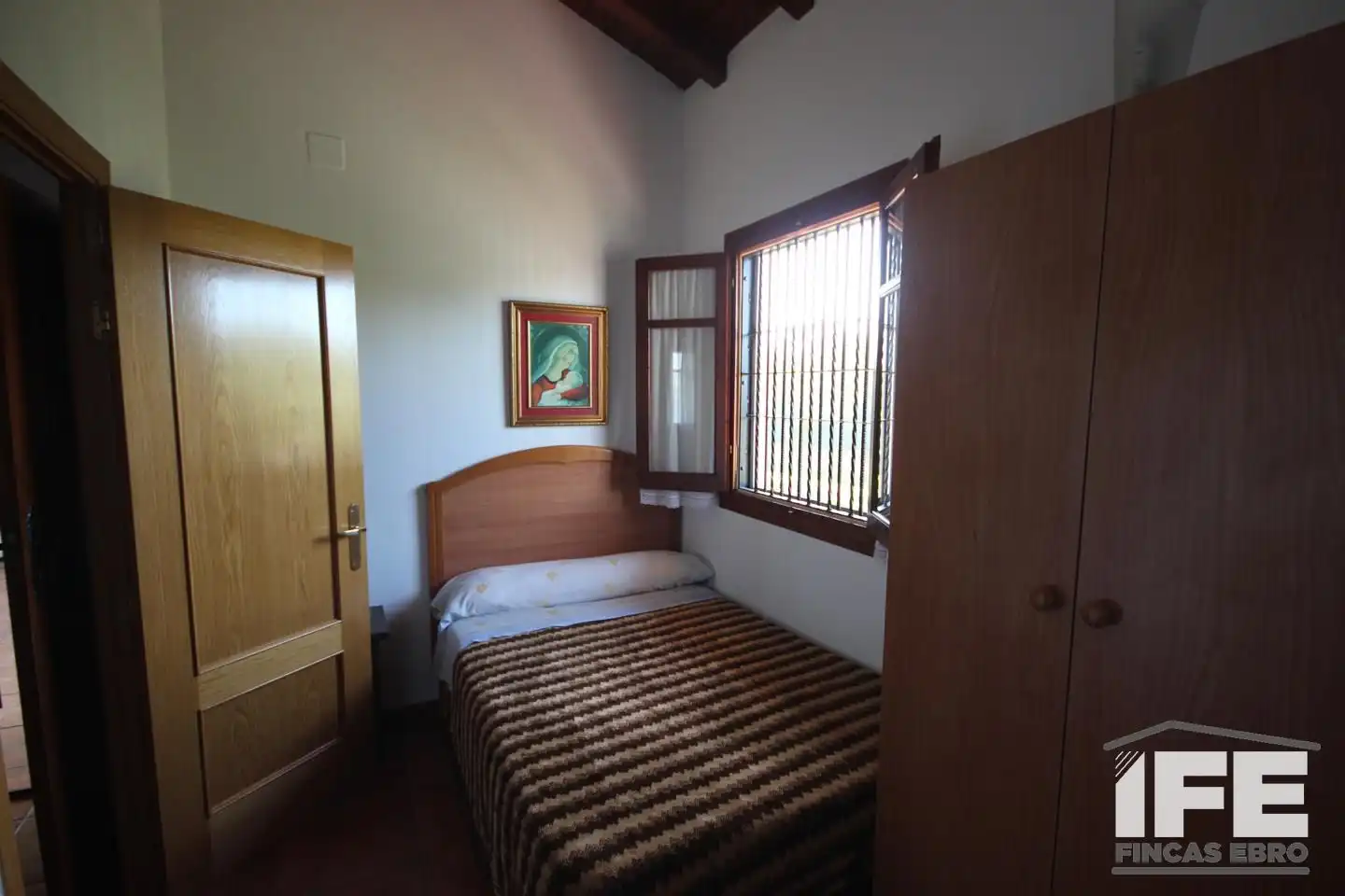 Schlafzimmer von Country house zum Verkauf in Corella mit Privatgarten, Terrasse und Schwimmbad
