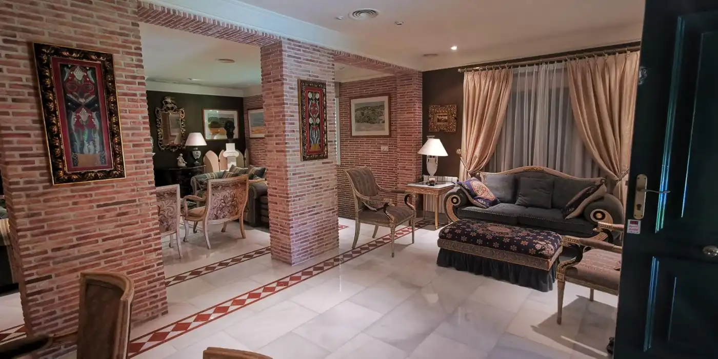Sala d'estar de Casa o xalet en venda en Elche / Elx amb Aire condicionat, Jardí privat i Terrassa