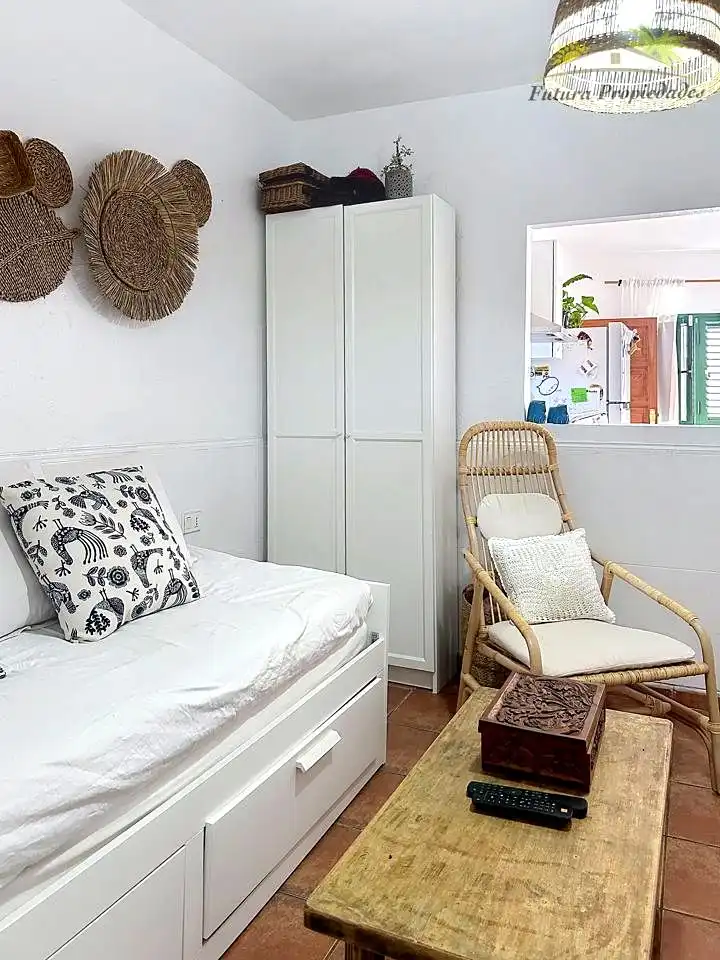 Schlafzimmer von Erdgeschoss zum Verkauf in Haría mit Terrasse