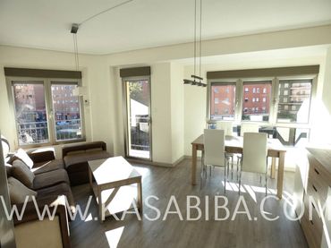 Flat with balcony to rent in Calle BRASIL