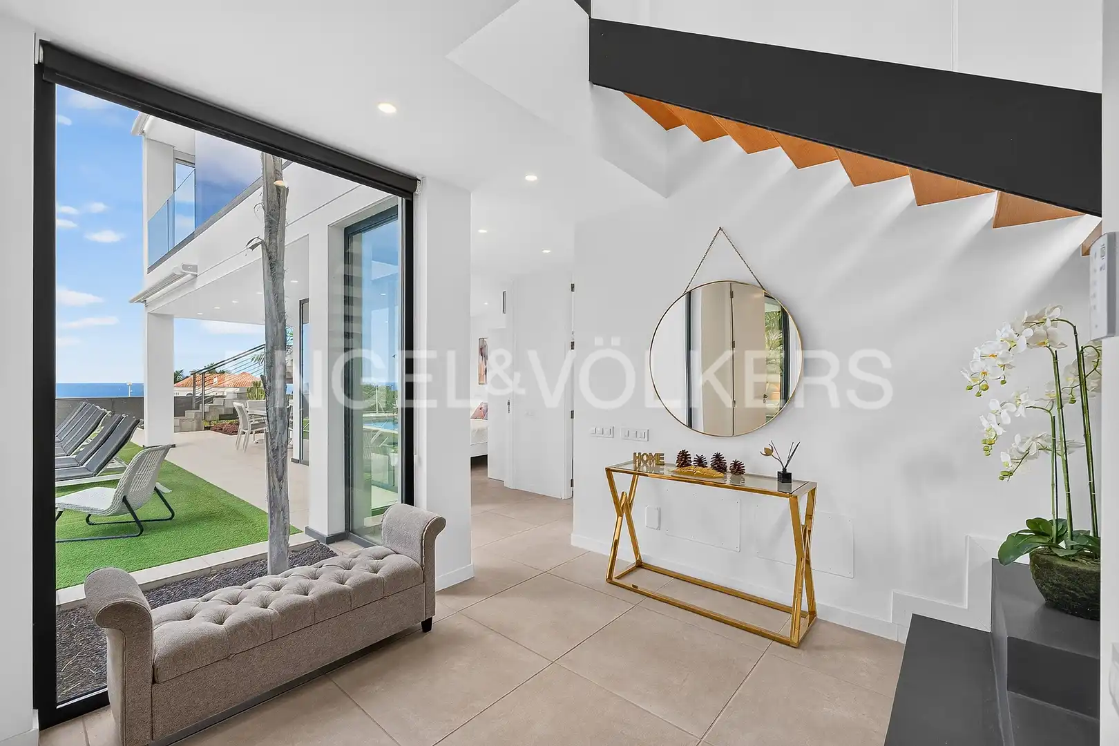Houses for sale in Adeje  with Air Conditioner, Terrace and Swimming Pool