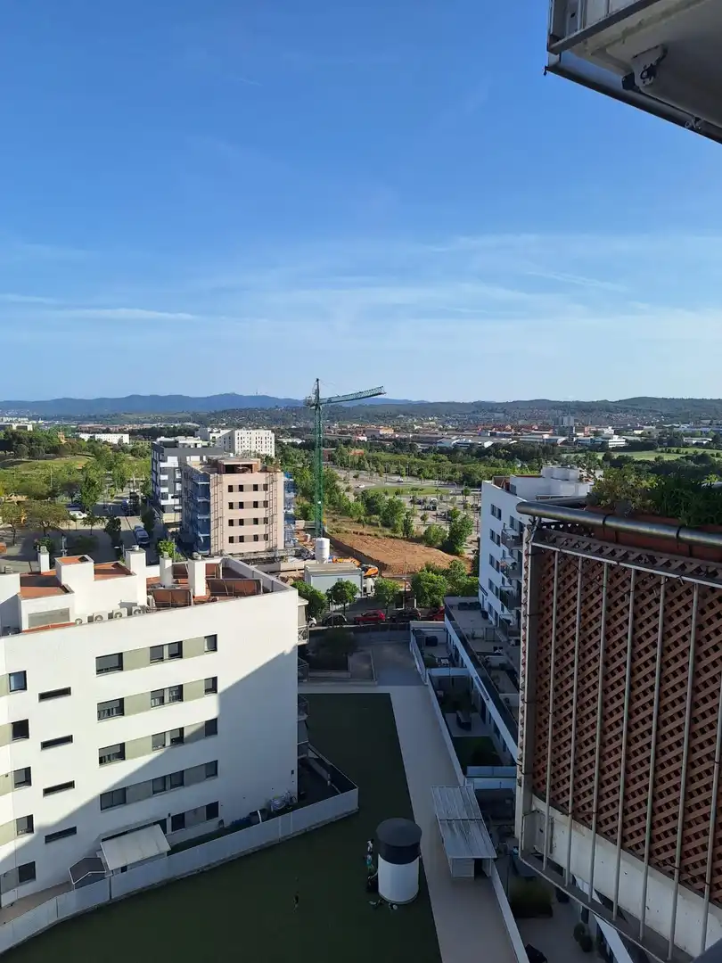 Vista exterior de Pis en venda en Sabadell amb Aire condicionat, Calefacció i Jardí privat