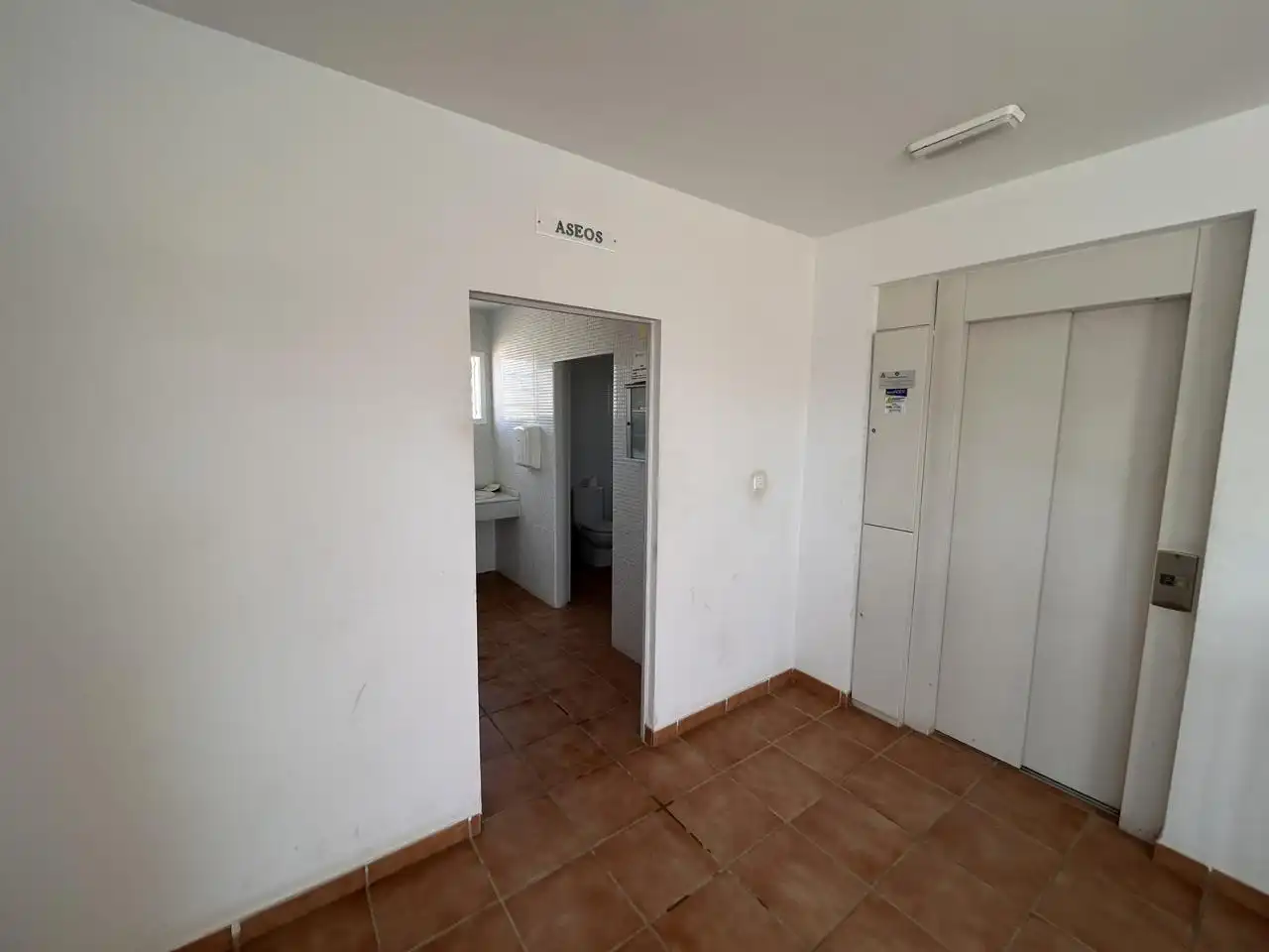 Planta baixa de lloguer en Rincón de la Victoria amb Parquet, Terrassa i Moblat