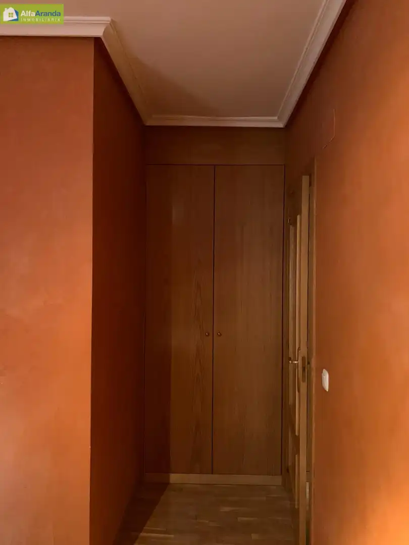 Dormitori de Pis en venda en Aranda de Duero amb Parquet, Traster i Balcó