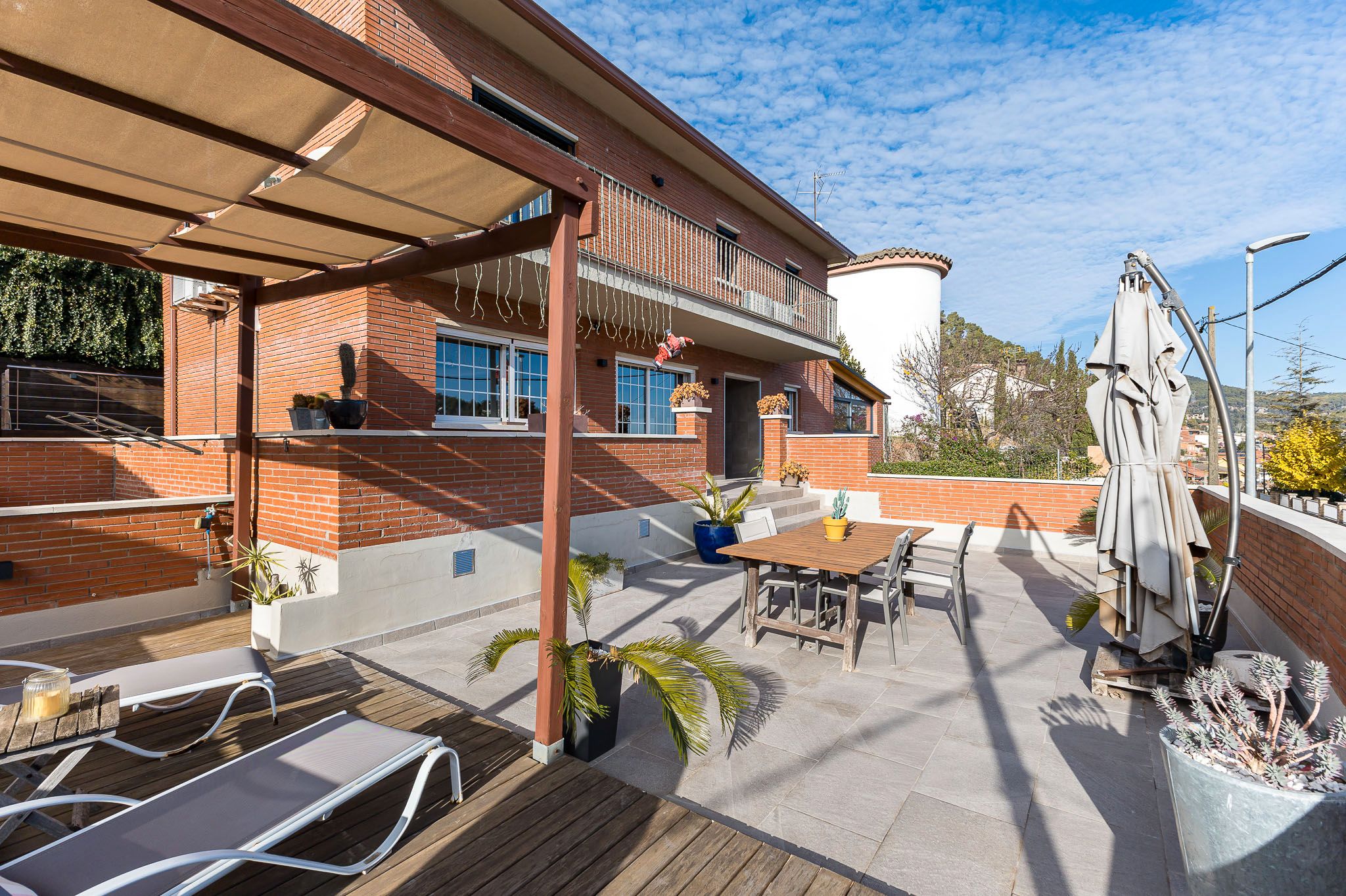 Terrace of House or chalet for sale in Vallirana  with Air Conditioner, Heating and Private garden