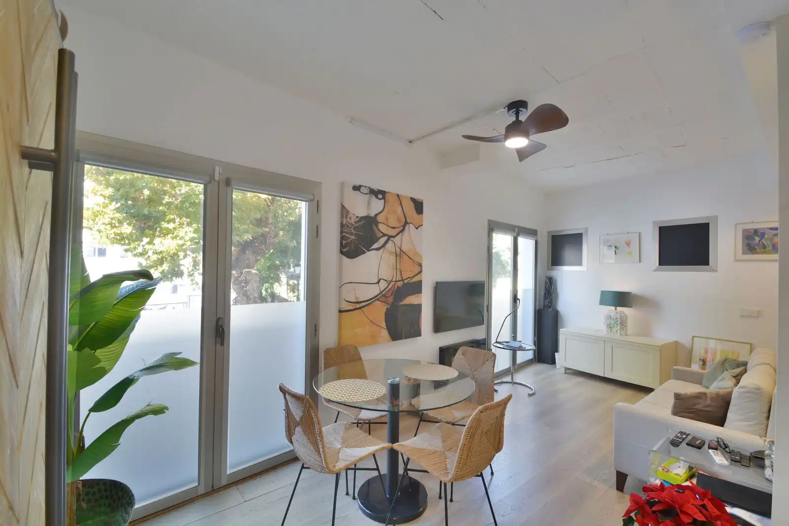 Sala de estar de Ático en venta en Marbella con Aire acondicionado y Terraza