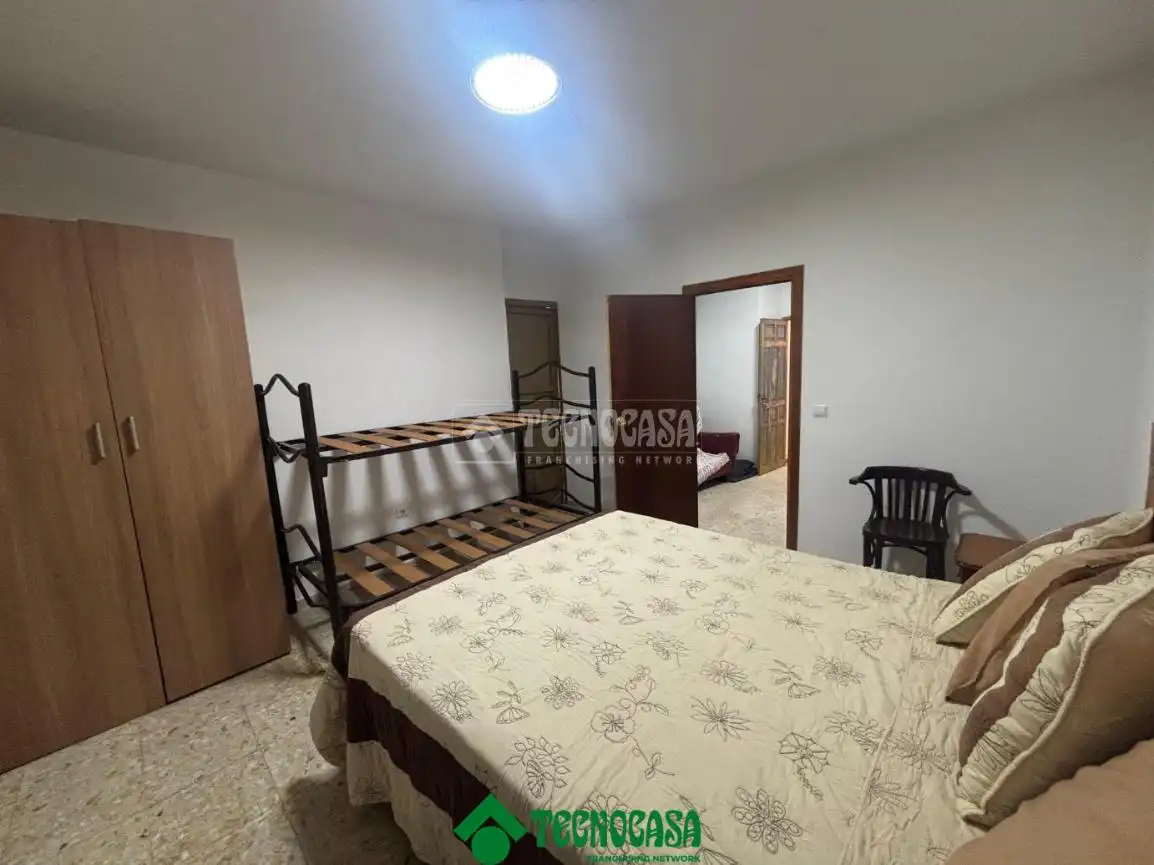Dormitori de Casa adosada en venda en Montoro amb Aire condicionat