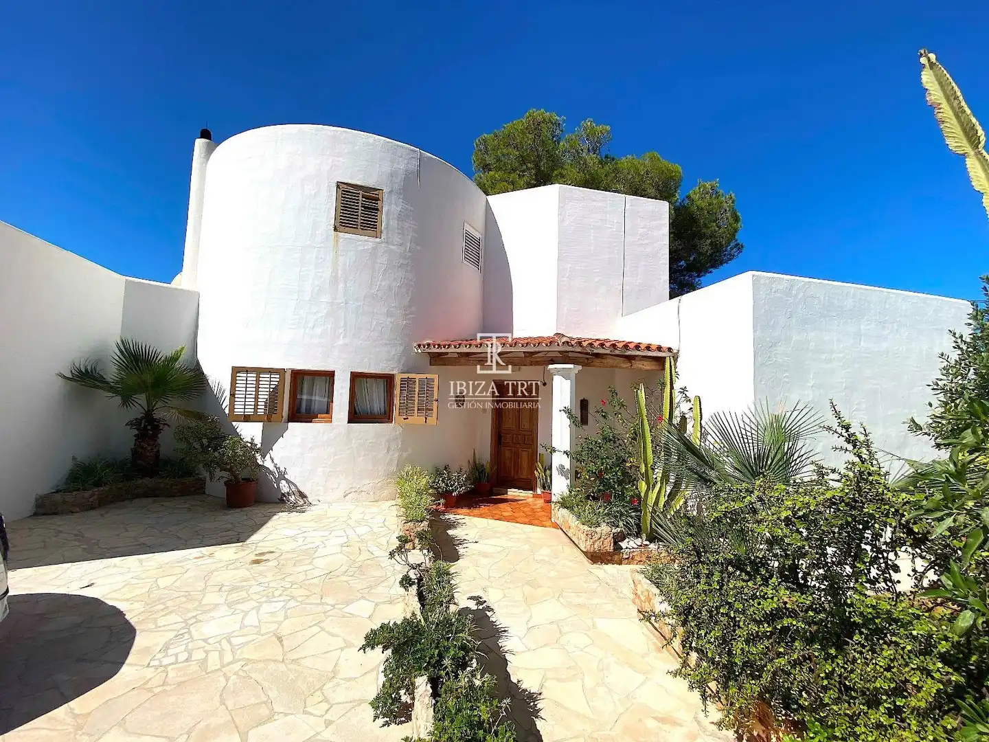 Vista exterior de Casa o xalet en venda en Sant Antoni de Portmany amb Terrassa i Traster