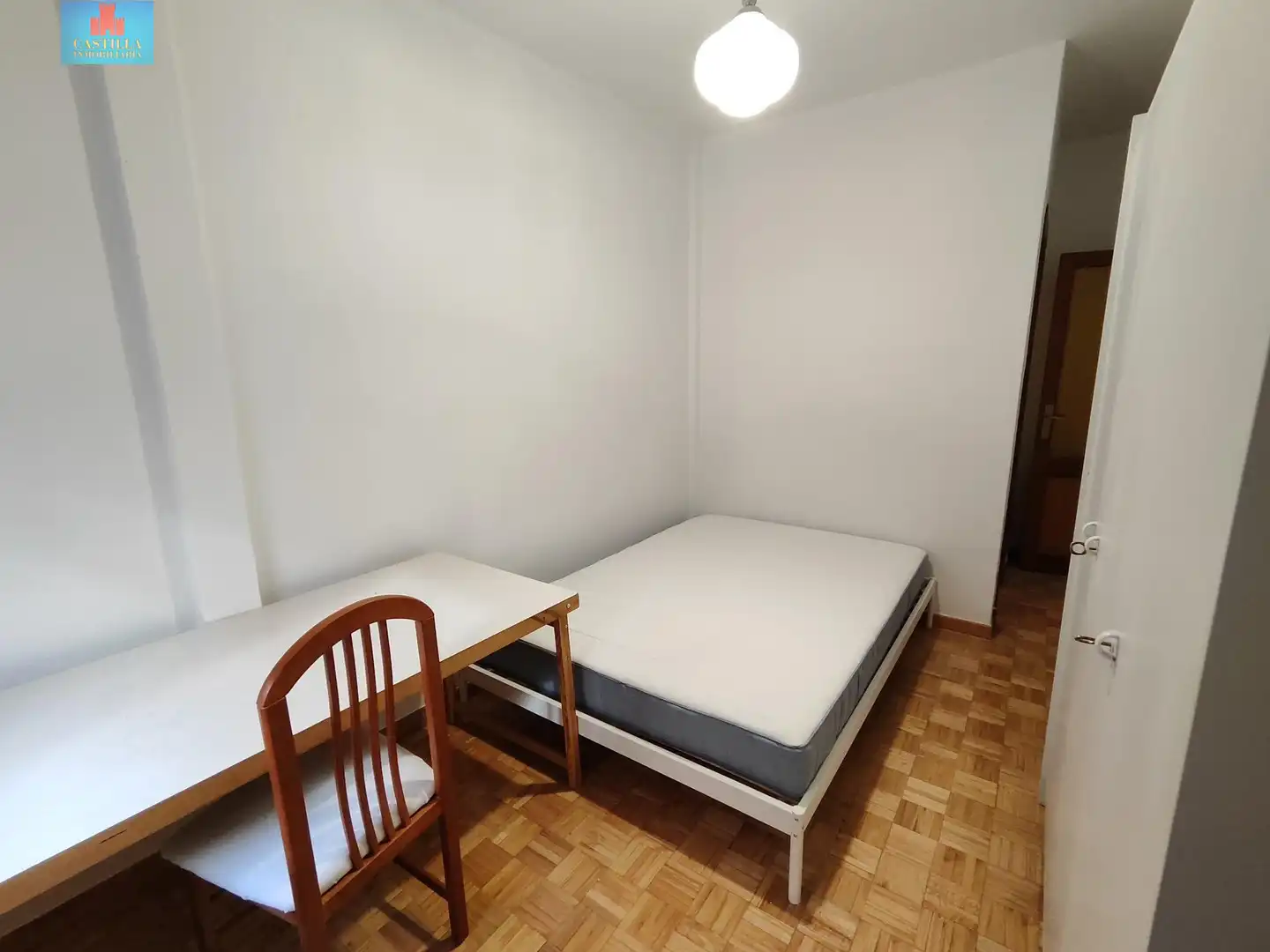 Schlafzimmer von Wohnung zum Verkauf in Ávila mit Heizung, Terrasse und Möbliert