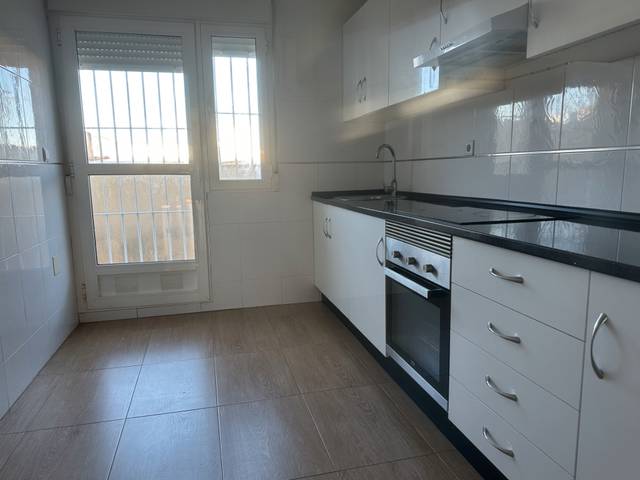 Piso en Venta en Plaza de Purísima en La Aljorra