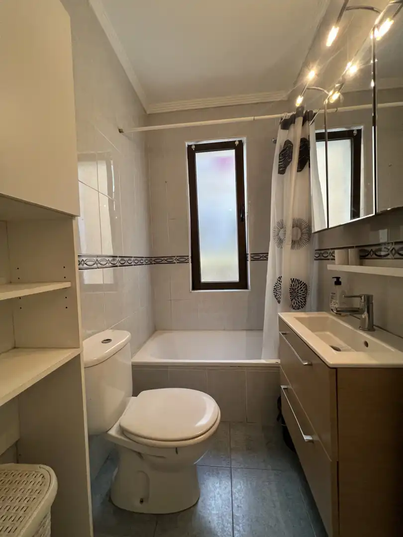 Baño de Piso en venta en Gijón  con Calefacción
