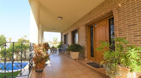 Exclusivo Chalet en Ciudad Quesada con Piscina y Terraza, imatge 2