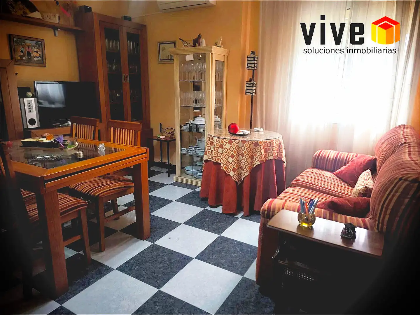 Sala de estar de Piso en venta en Sevilla con Aire acondicionado