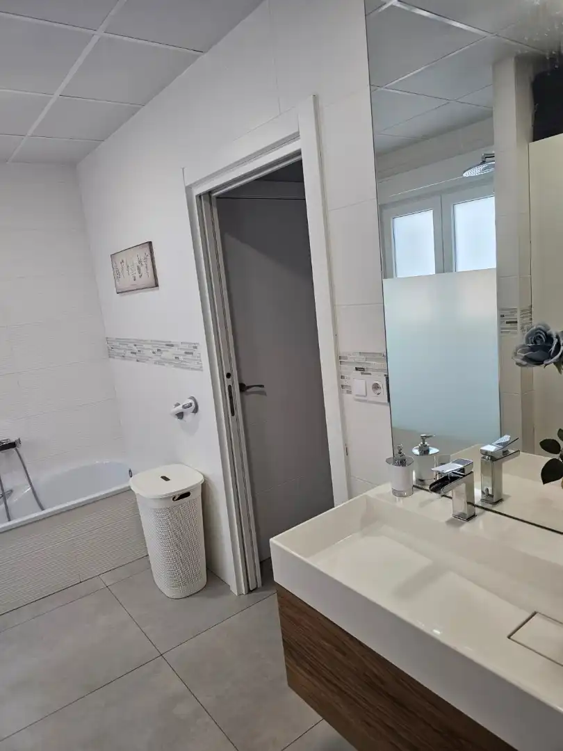 Baño de Piso en venta en Badajoz con Aire acondicionado, Calefacción y Balcón