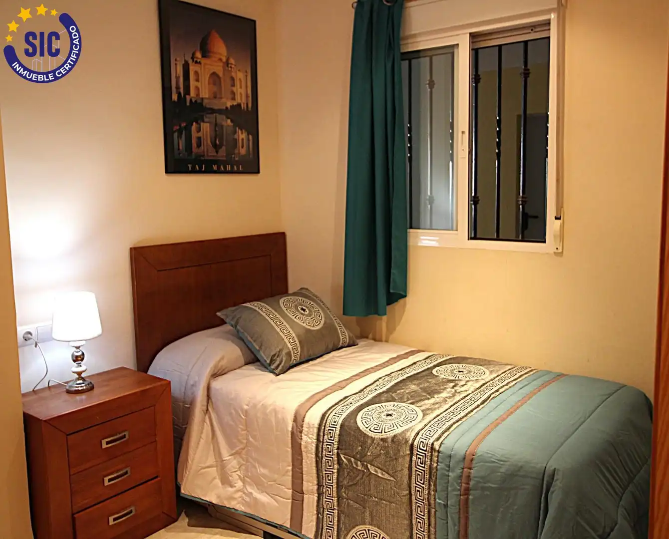 Dormitori de Apartament en venda en Oropesa del Mar / Orpesa amb Aire condicionat, Terrassa i Moblat