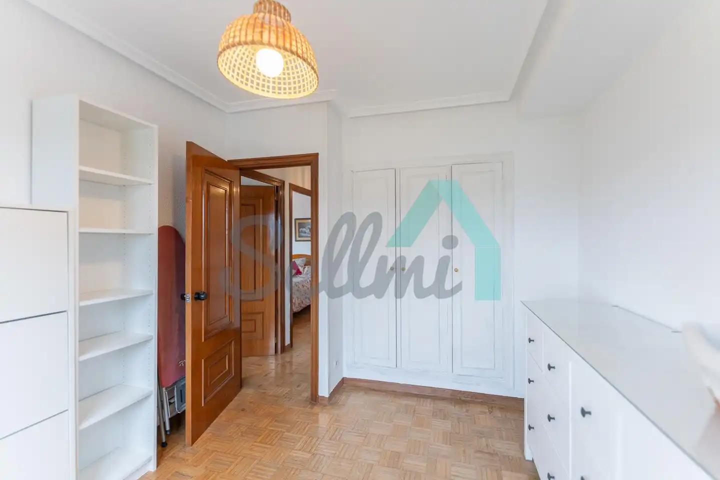Flat for rent in Oviedo   with Heating, Parquet flooring and Furnished