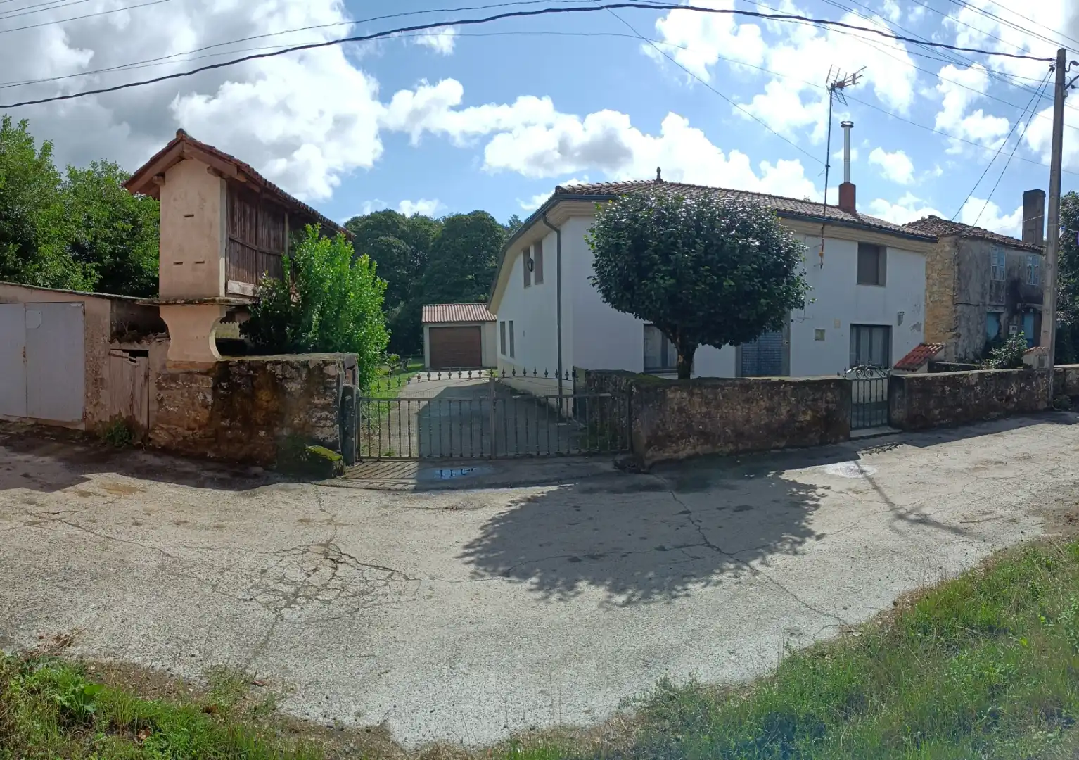 Vista exterior de Casa o chalet en venta en Toques con Trastero