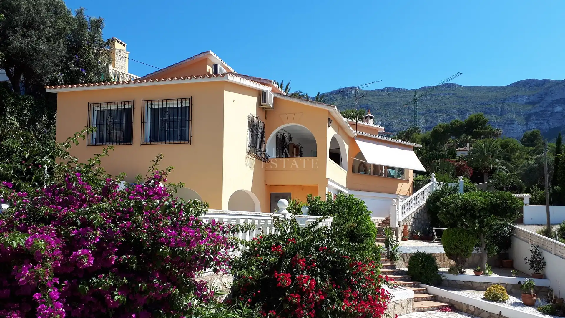 Exterior view of Houses for sale in Dénia  with Air Conditioner, Heating and Terrace