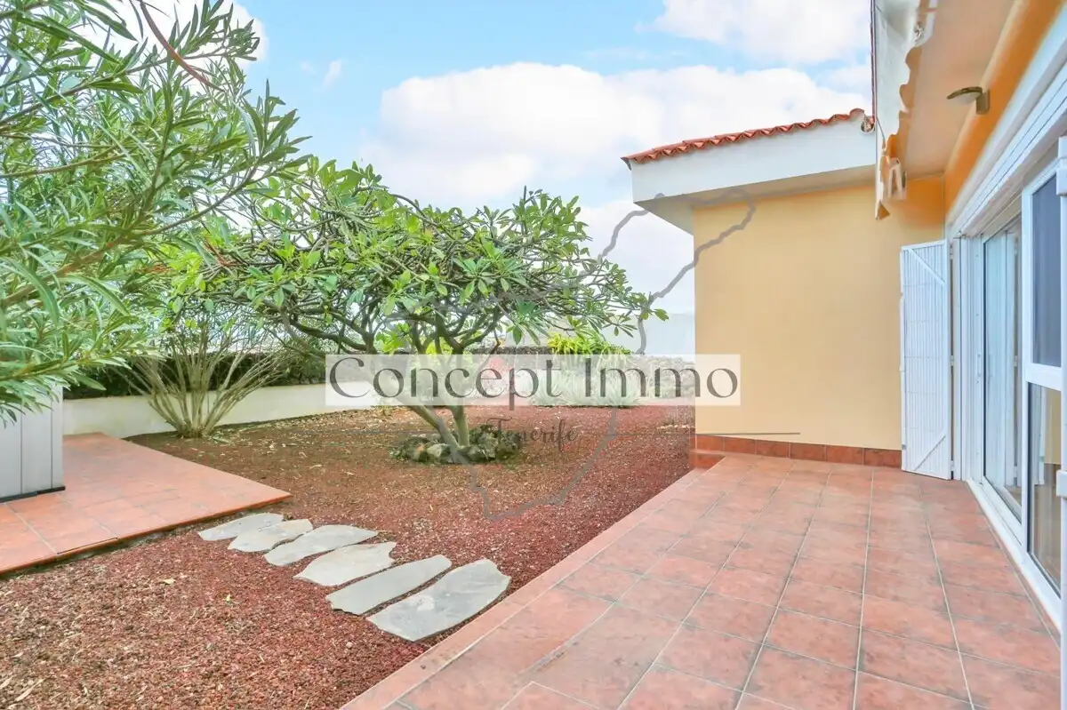 Casa o xalet en venda en Arona amb Jardí privat, Terrassa i Traster