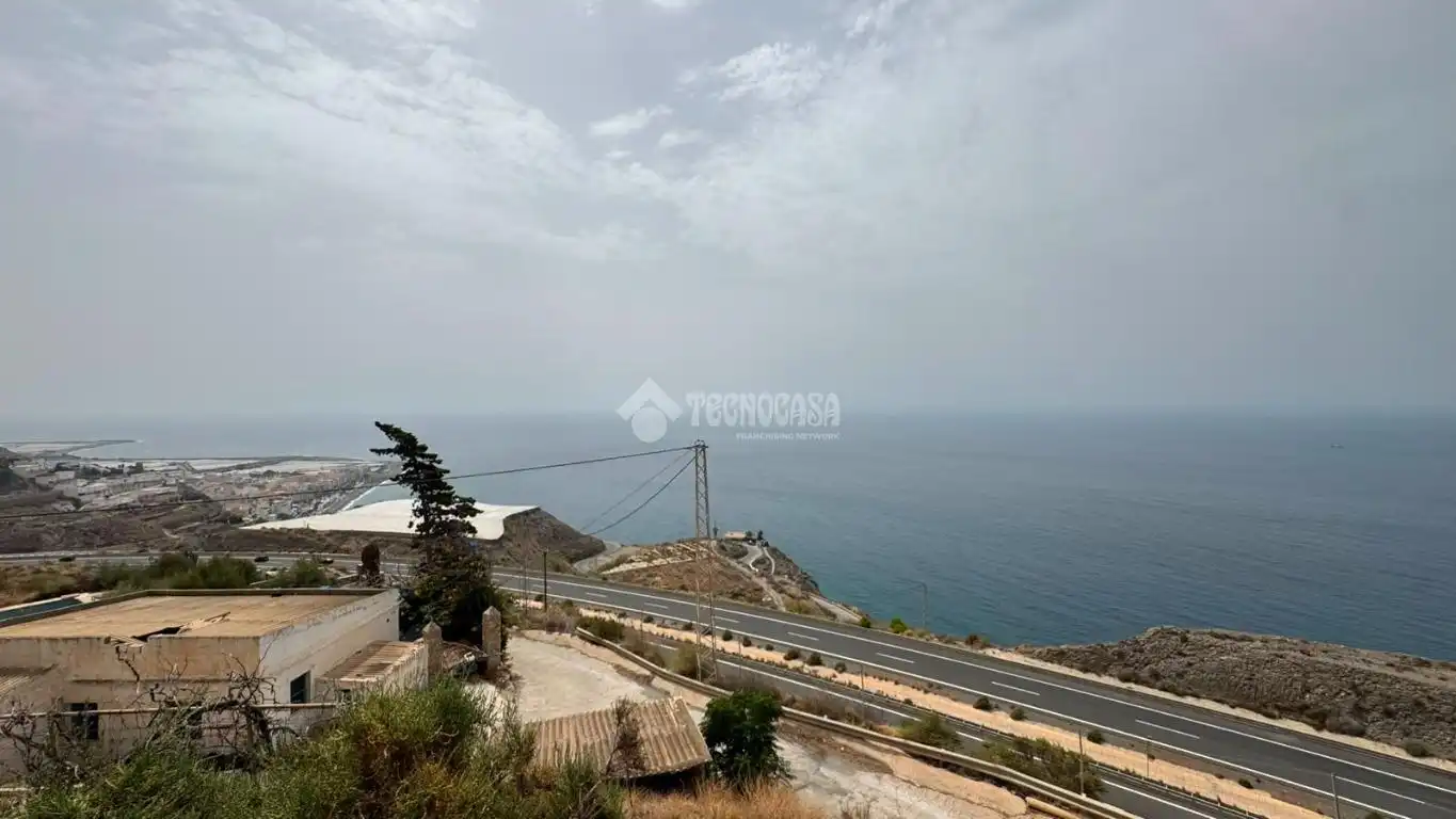 Terreno en venta en Albuñol