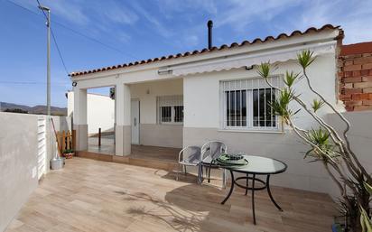 Vista exterior de Finca rústica en venda en Fuente Álamo de Murcia amb Aire condicionat, Calefacció i Jardí privat