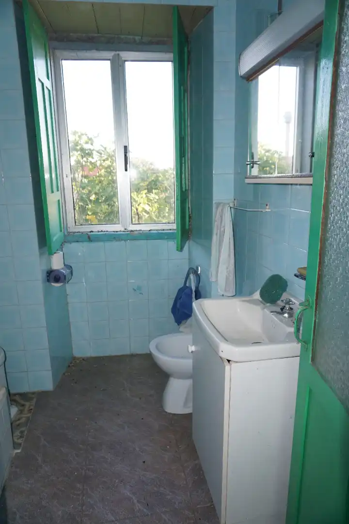 Bany de Finca rústica en venda en Santiso amb Jardí privat