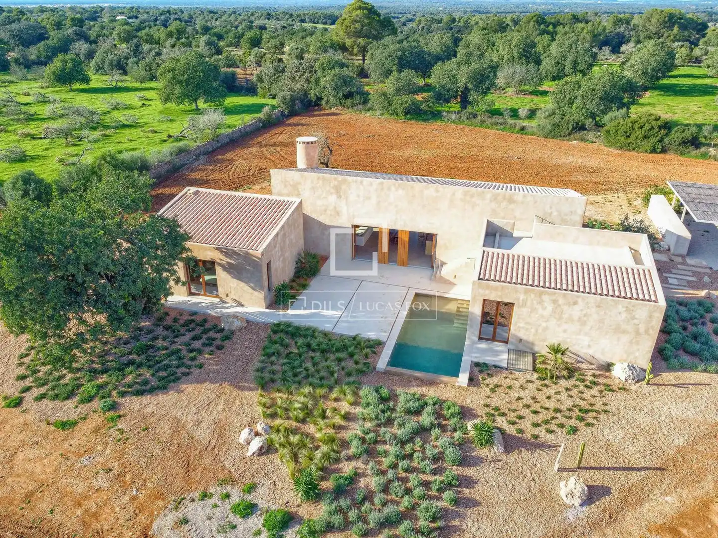 Vista exterior de Finca rústica en venda en Felanitx amb Aire condicionat, Calefacció i Jardí privat