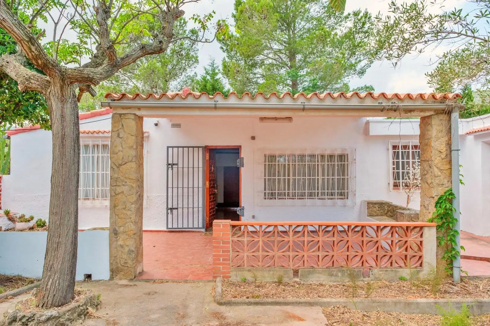 Vista exterior de Casa o xalet en venda en Tortosa amb Jardí privat