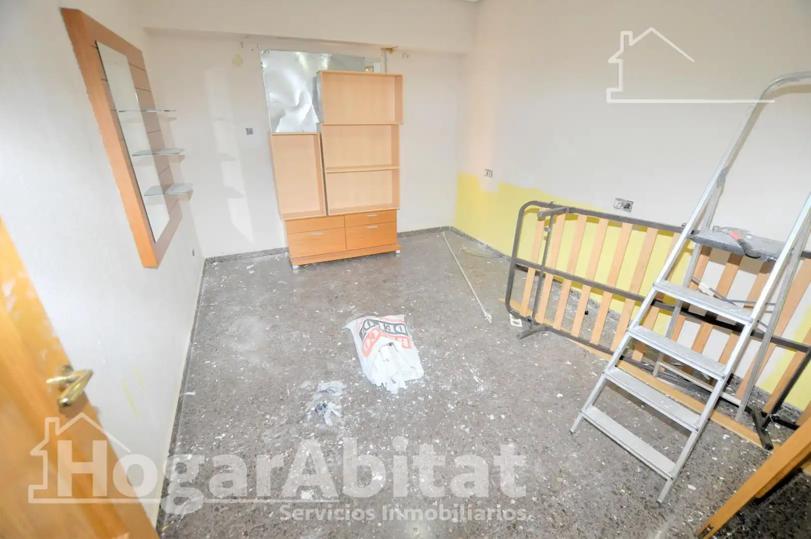 Dormitori de Pis en venda en Manises amb Aire condicionat, Terrassa i Balcó