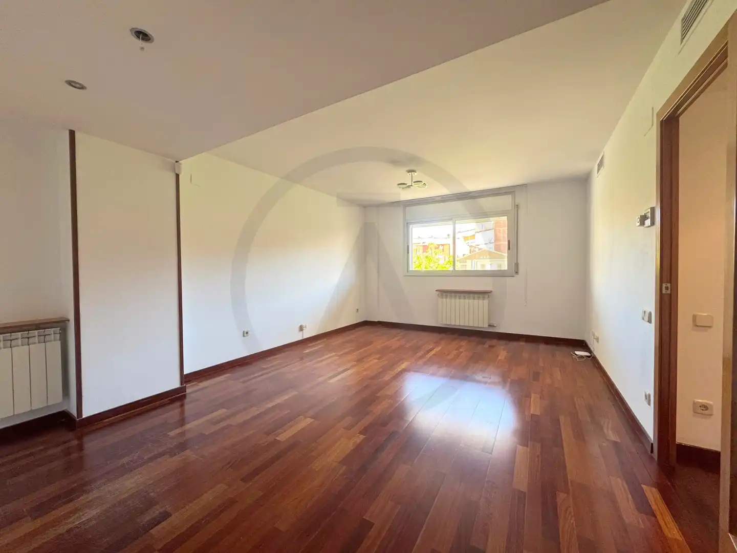 Schlafzimmer von Wohnung zum Verkauf in Terrassa mit Klimaanlage, Heizung und Parkett