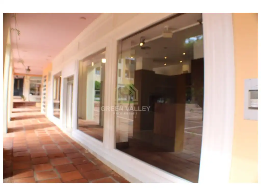 Exterior view of Commercial properties for sale in Sotogrande