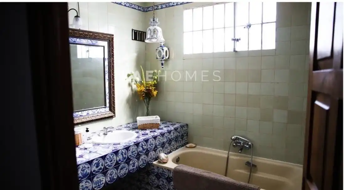 Baño de Finca rústica en venta en El Castillo de las Guardas con Jardín privado, Terraza y Trastero