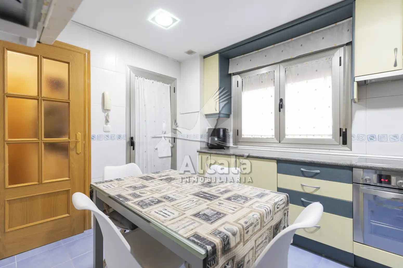 Cocina de Piso en venta en Torrejón de Ardoz con Calefacción y Trastero