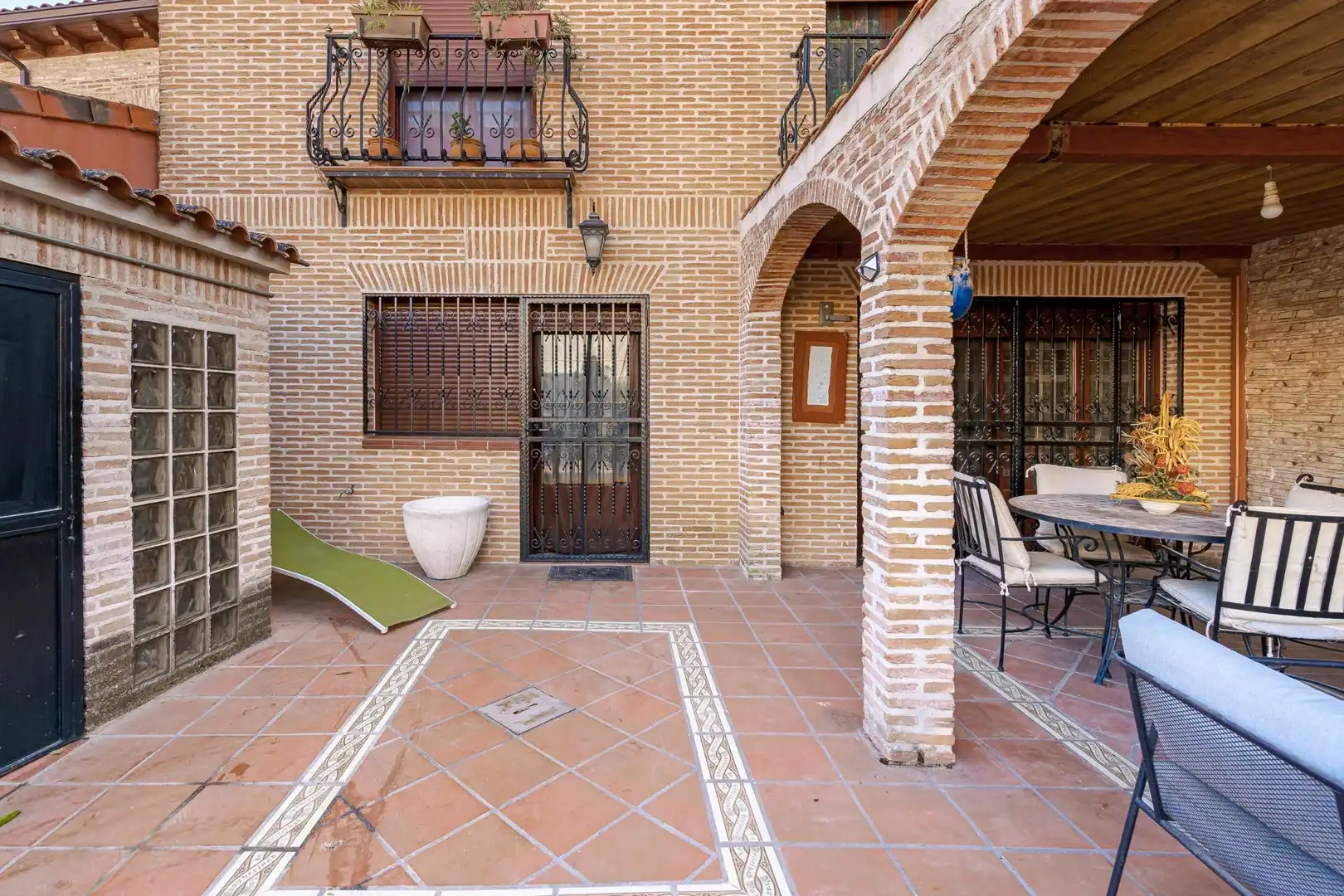 Terrassa de Casa o xalet en venda en Camarma de Esteruelas amb Calefacció i Jardí privat