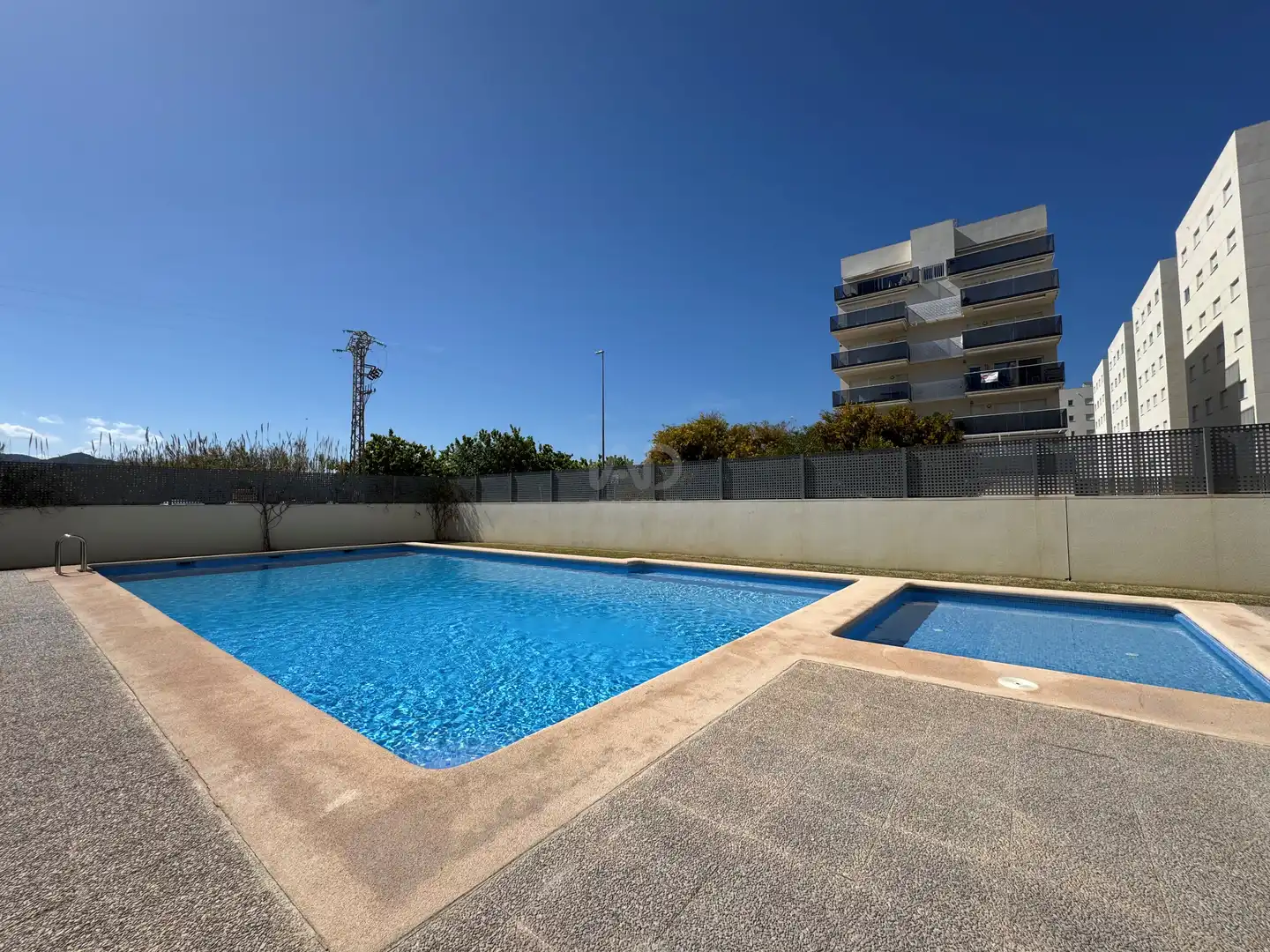 Piscina de Pis en venda en Oliva amb Aire condicionat, Calefacció i Terrassa