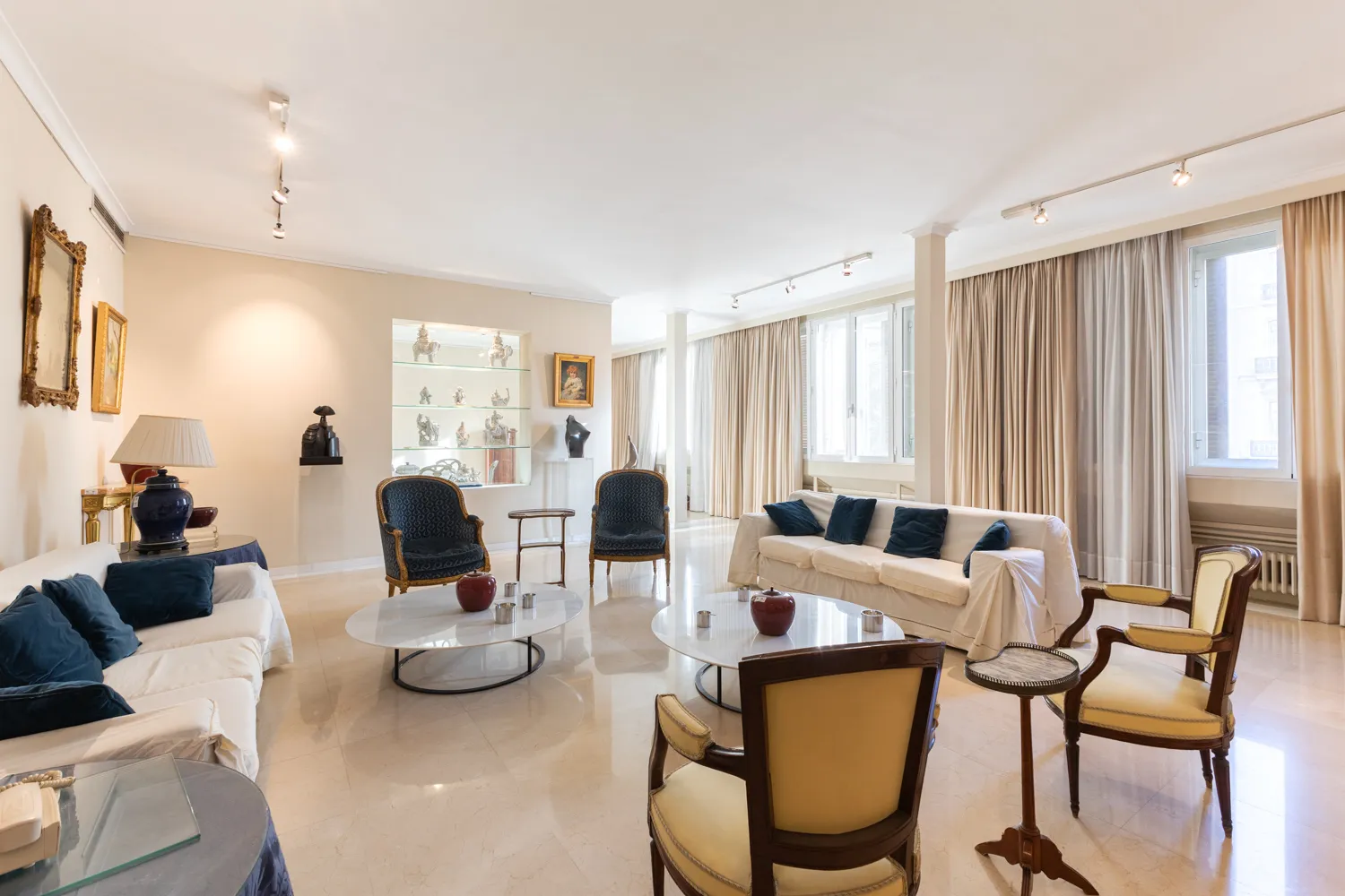 Living room of Flat for sale in  Valencia Capital  with Air Conditioner, Heating and Storage room