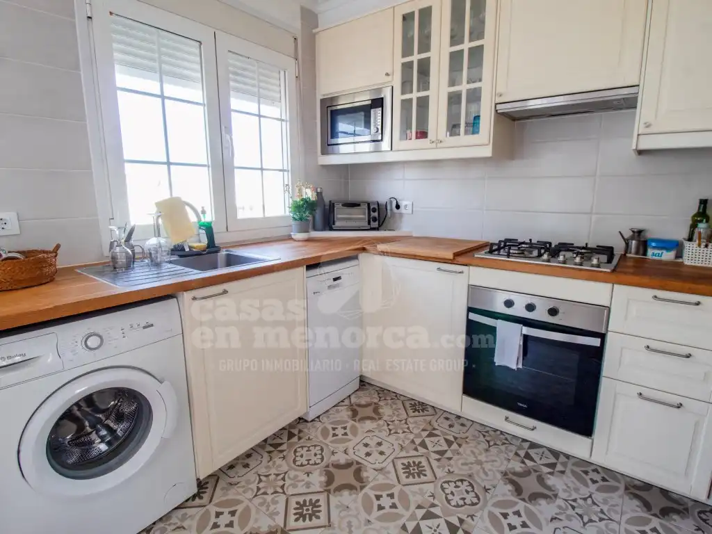 Kitchen of Flat for sale in Es Castell  with Air Conditioner and Terrace