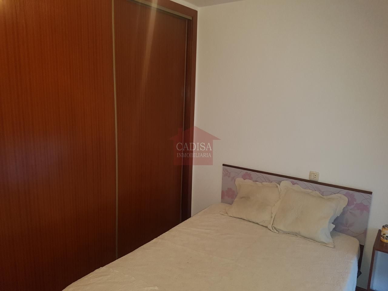 Dormitori de Apartament en venda en Santa Marta de Tormes amb Calefacció i Moblat
